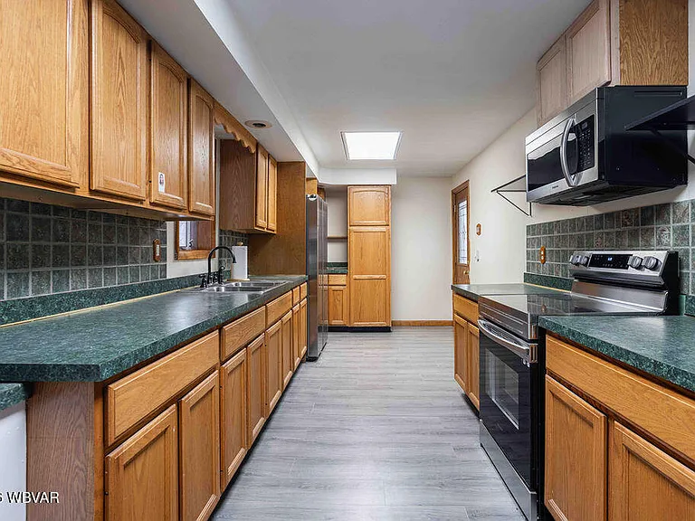 2269 N Williamson Rd — Photo 4