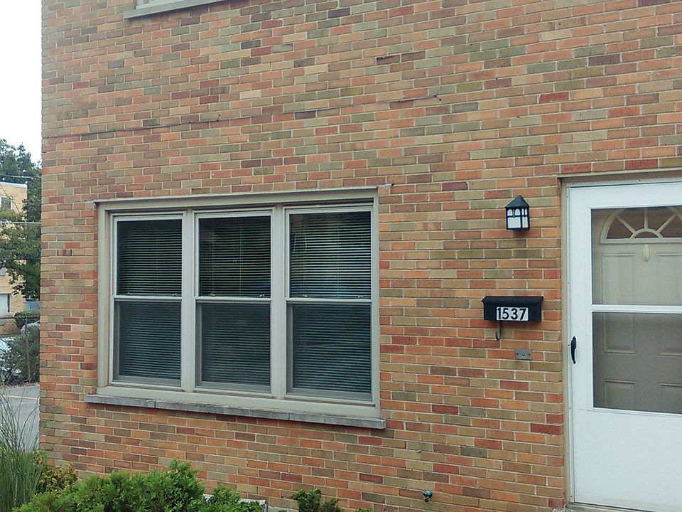 1st image of 1505 S Redwood Dr