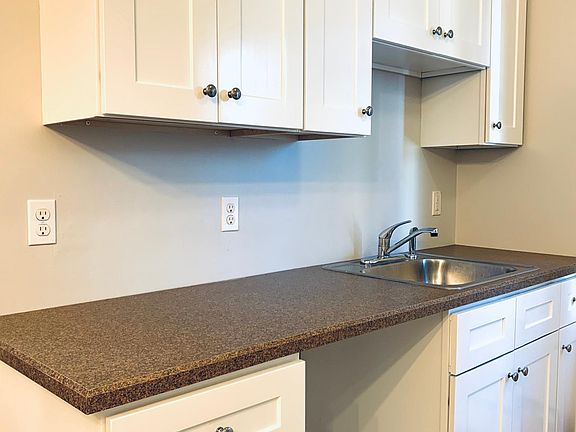 4th image of 379 N 10th St #3