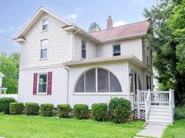 7 Maple Avenue, Millbrook, NY 12545