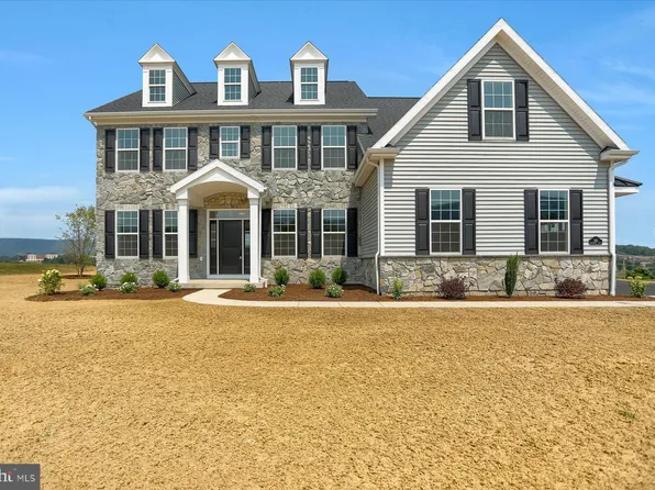 145 Roundhill Rd, Boalsburg, PA 16827