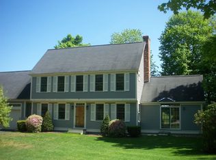 41 Prescott St, Pepperell, MA 01463