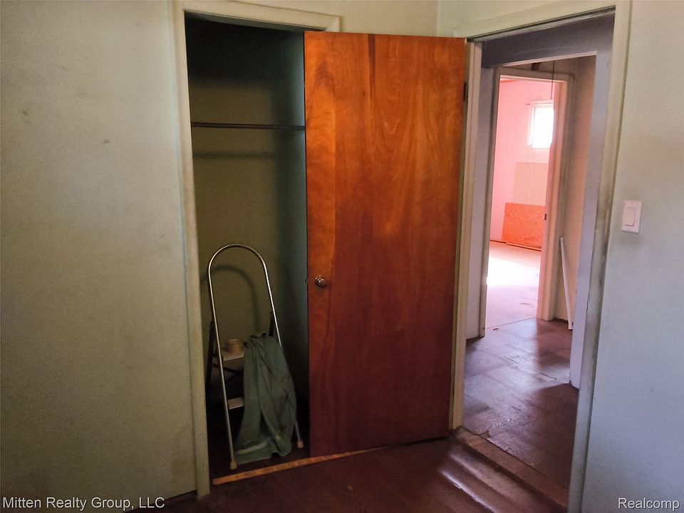 6169 Van Syckle Ave, photo 14
