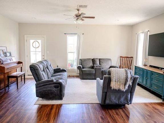 2nd image of 583 Rollins Rd