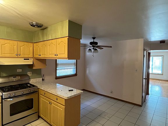 5th image of 5725 S Newland Ave