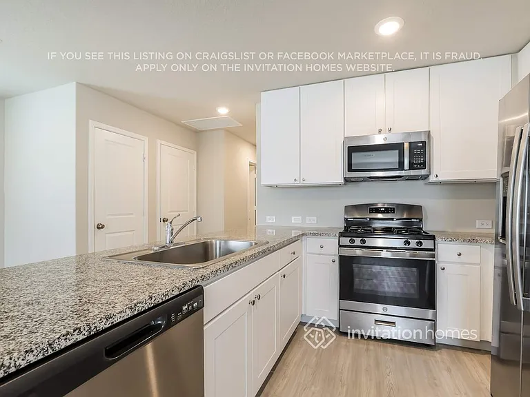 4223 Southton Lk — Photo 6