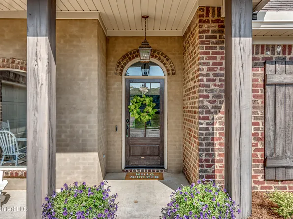 230 Tucker Dr, Brandon, MS 39042