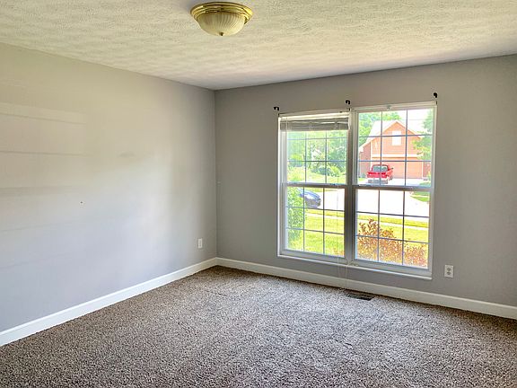 4th image of 2461 Quail Run Dr