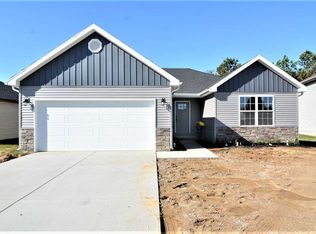 9400 Trotter Cir, Evansville, IN 47725