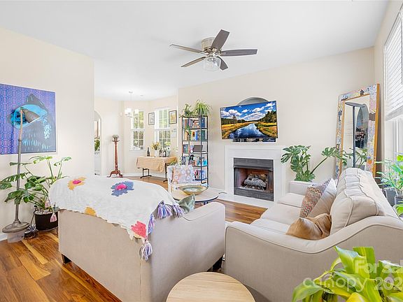4th image of 5914 Britt Ln