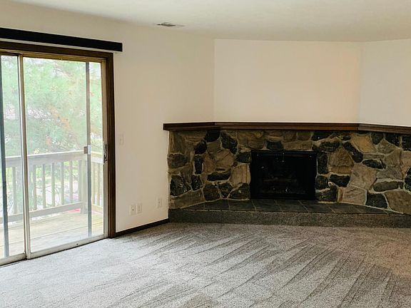 5th image of 6710 S 83rd Ave #15