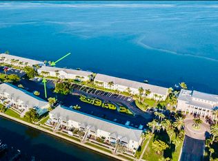 4858 Coquina Key Dr SE APT B, Saint Petersburg, FL 33705