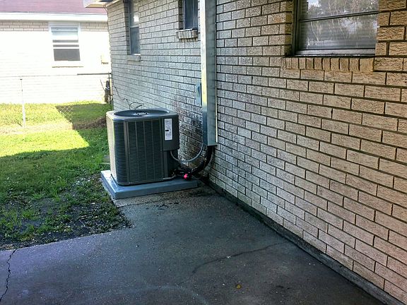 4th image of 614 Homewood Pl