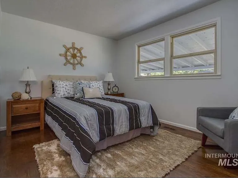 1825 W Lemhi St — Photo 9