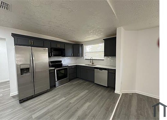 5th image of 1089 Nightingale Rd