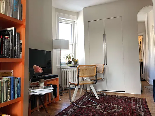 Rented by Village Living Realty | media 4