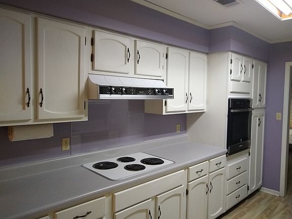 2nd image of 7 Ravenwood St