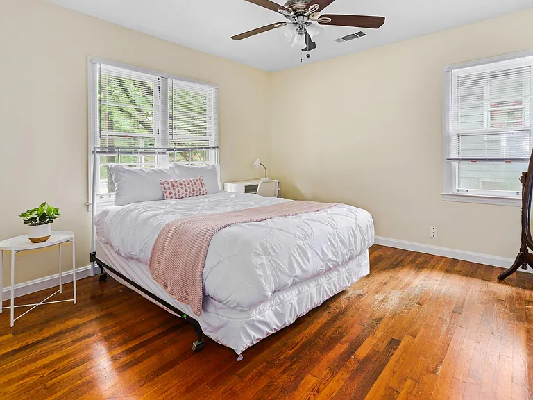 226 S Columbia Dr — Photo 13
