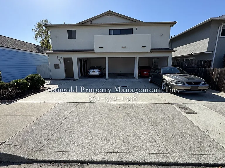 728oce — Photo 1