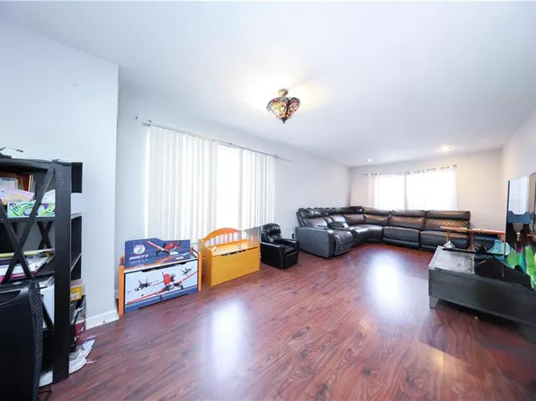 20a Buel Avenue image 7 of 30