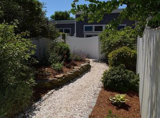 235 Bradford St, Provincetown, MA 02657