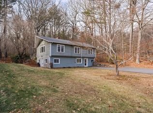 10 Breton Rd, Upton, MA 01568