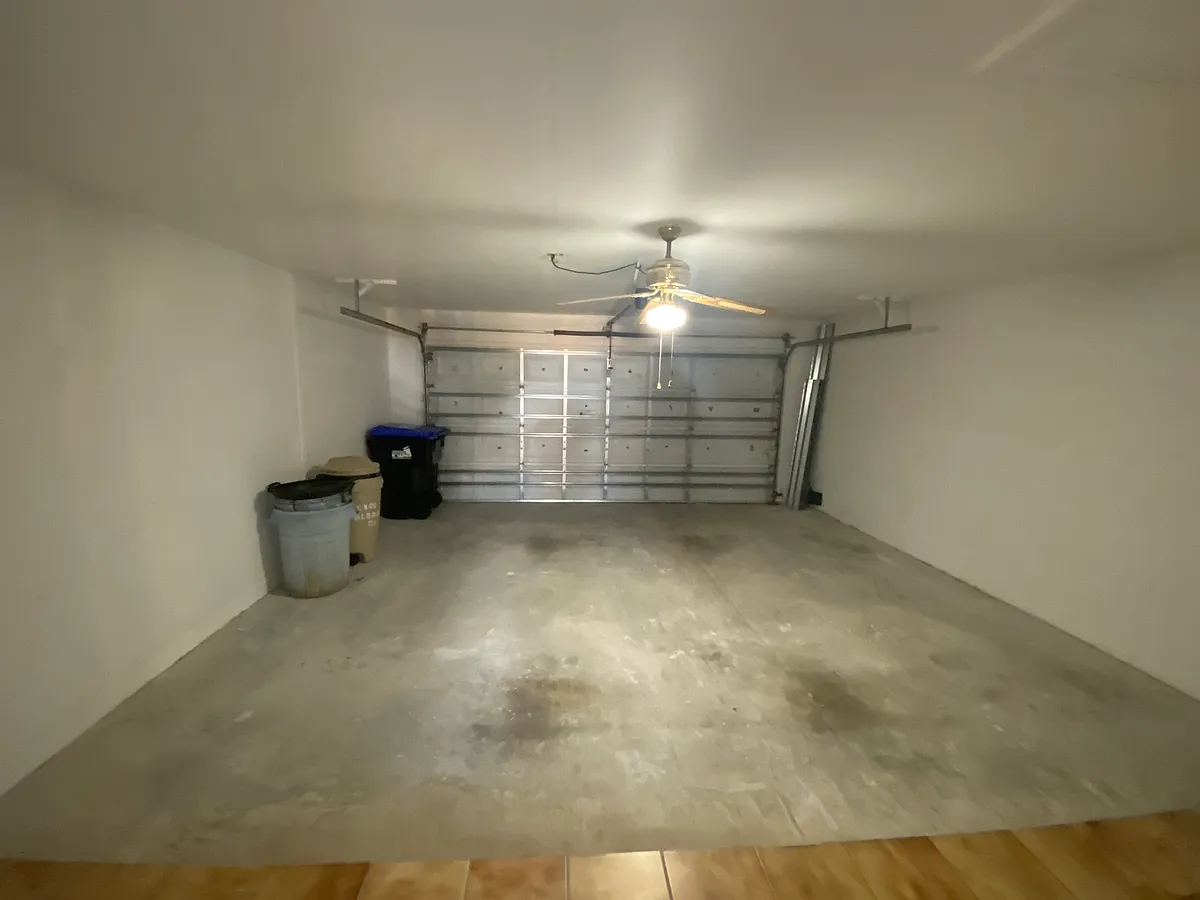 Building Photo - 2403 Albaca Dr