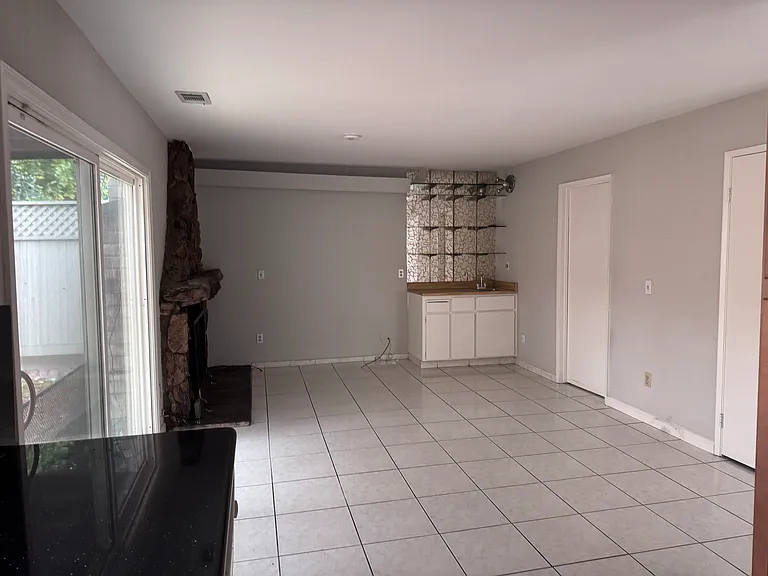 506 Lanfair Cir — Photo 9