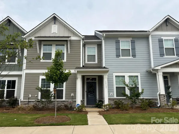 10121 Mamillion Dr, Huntersville, NC 28078