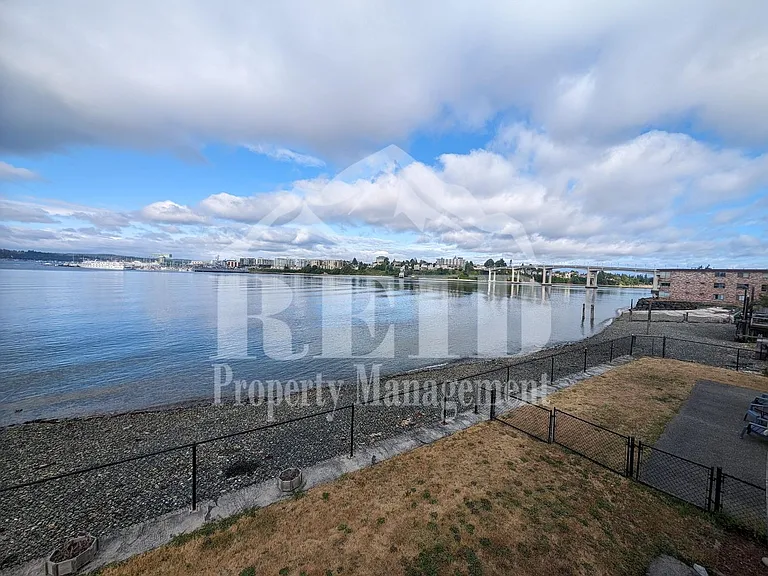 305 Shore Dr #307 — Photo 1