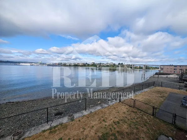 305 Shore Dr #307, Bremerton, WA 98310