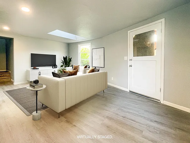 3418 SE 6th St #3416 — Photo 9