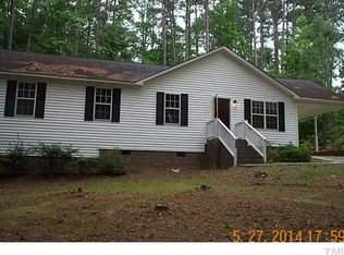 206 Dogwood Ave, Clayton, NC 27520