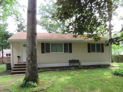 4 Yuma Trl, Oak Ridge, NJ, 07438