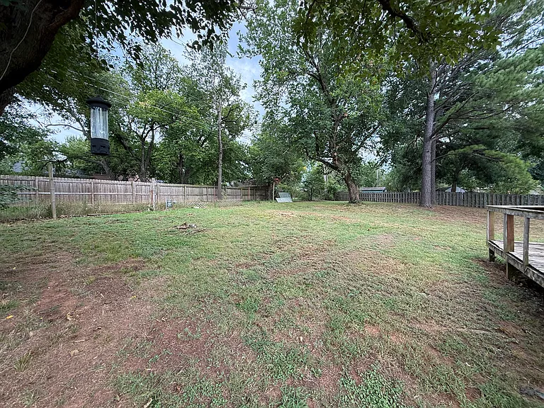 1623 E McElroy Pl — Photo 14