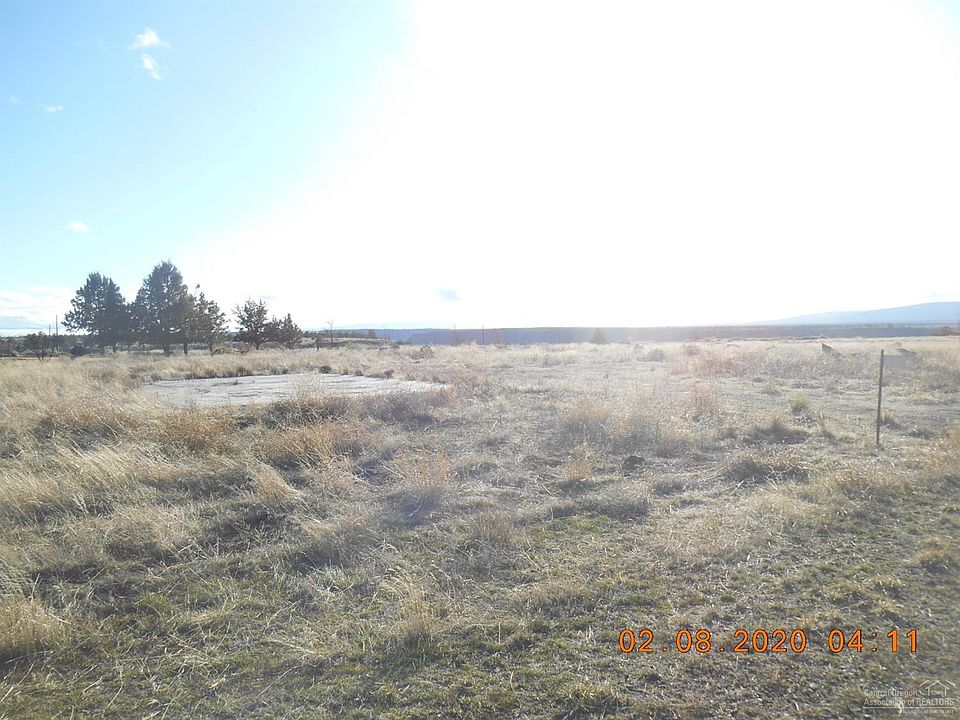 2nd image of 5763 SW Kokanee Ln