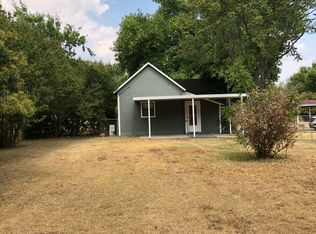 215 Church St, Valley View, TX 76272