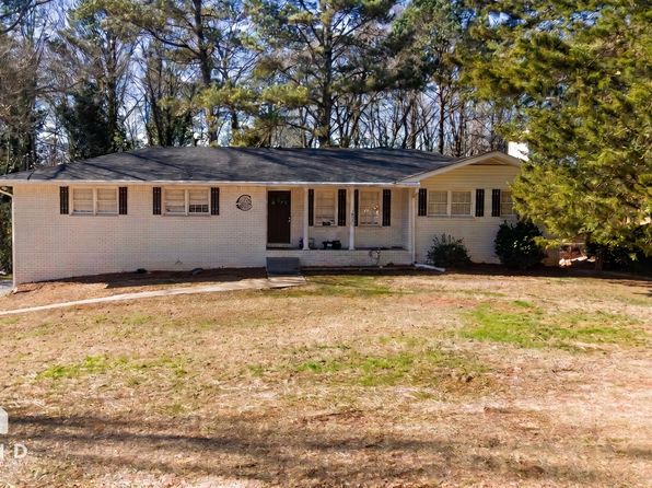 3179 Robin Hood Ln