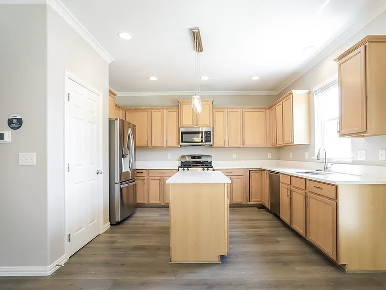 25090 E 3rd Pl — Photo 12