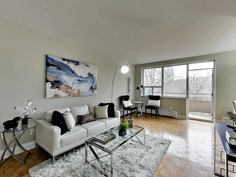42 Glen Elm Ave #206 — Photo 35