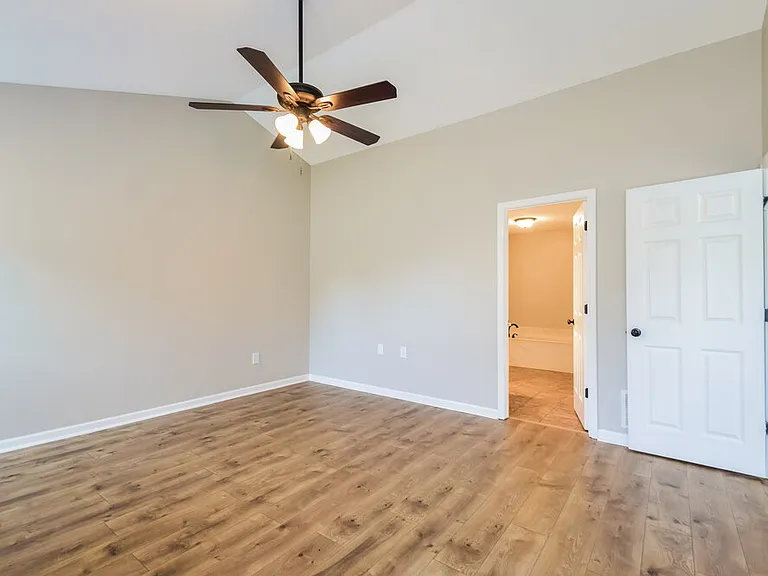 1720 Avery Cv — Photo 10