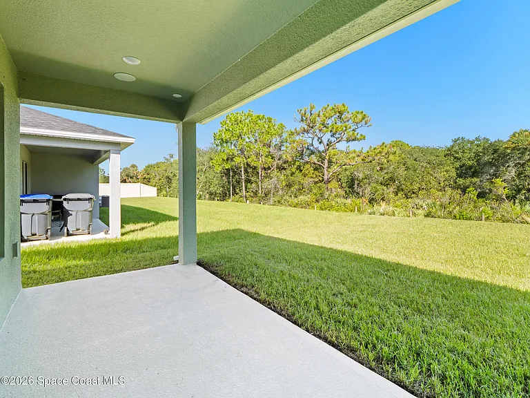 2192 Vinifera Dr — Photo 17