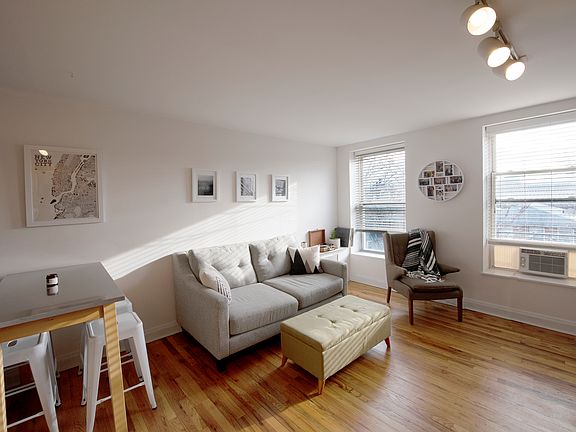 4th image of 234 Sackett St APT 2R