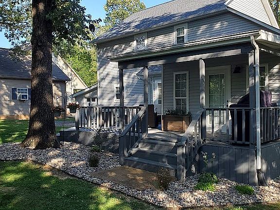 4th image of 139 Sir Rogers Dr