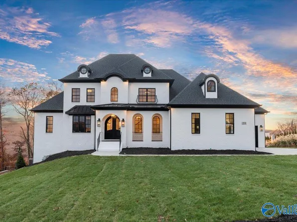 23 Watson Grande Way, Owens Cross Roads, AL 35763