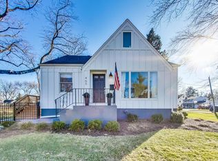 465 Elm St, Glen Ellyn, IL 60137