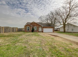 2647 Del Ray Dr, Clarksville, TN 37040