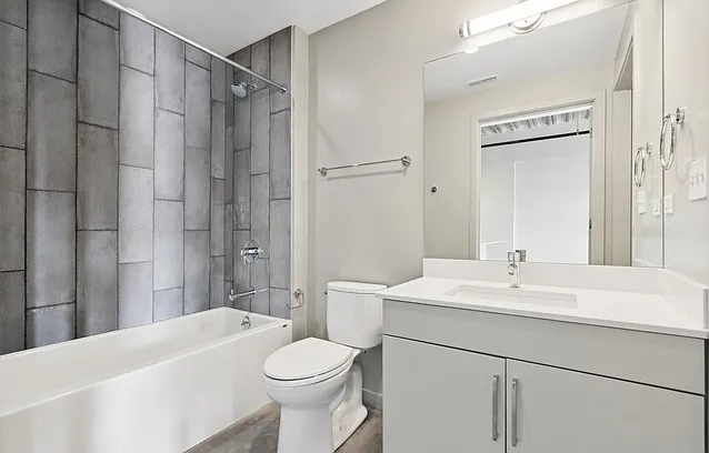 1245 N Milwaukee Ave #703 — Photo 11