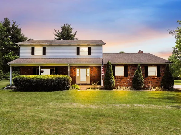 12456 Roesta Ln NW, Baltimore, OH 43105