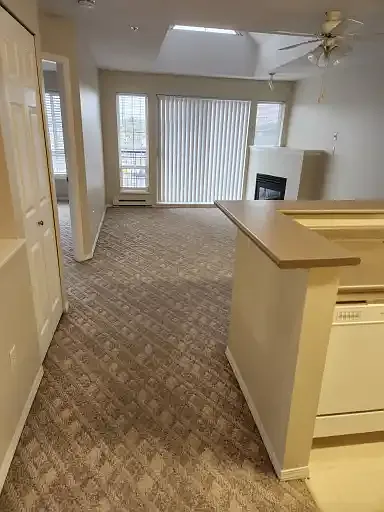 20303 Douglas Cres #303 — Photo 11